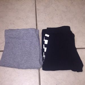 2 pairs of leggings